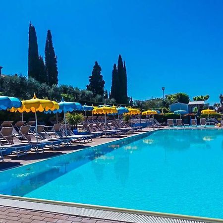 Camping Serenella Бардолино Екстериор снимка