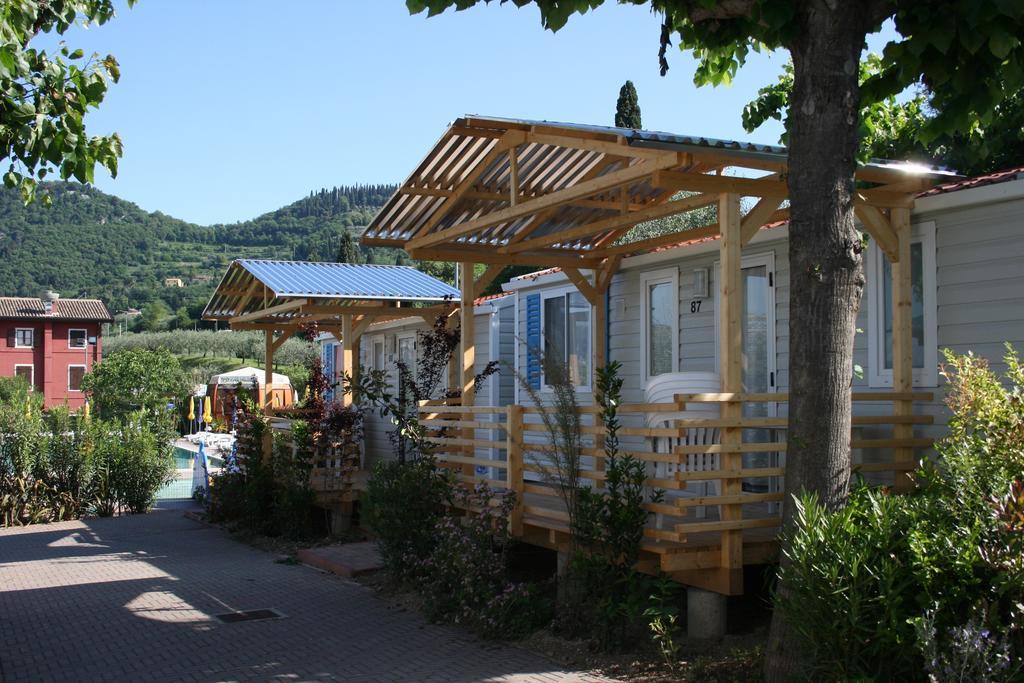 Camping Serenella Бардолино Екстериор снимка